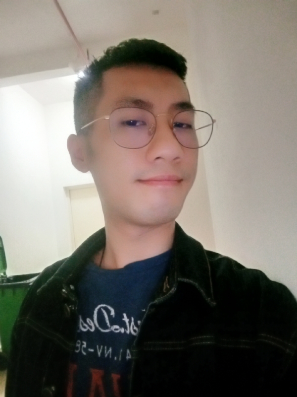 赫兹的第一张照片--广西中老年相亲网