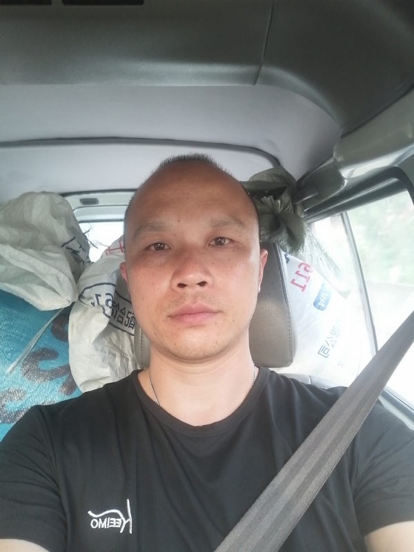 新旺丁的第二张照片--广西中老年相亲网
