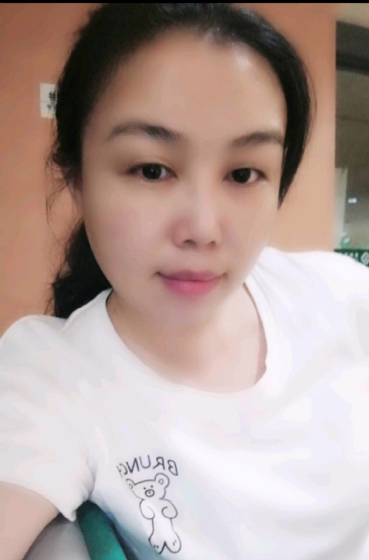 淡淡的云的第一张照片--广西中老年相亲网