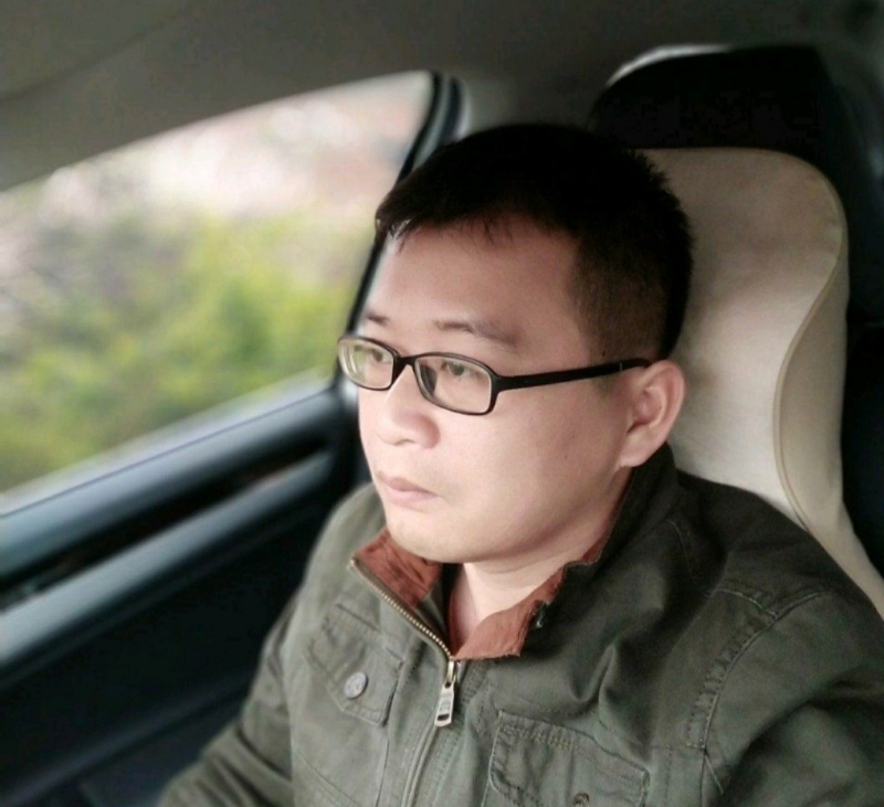 海风吹动你的心的第一张照片--广西中老年相亲网
