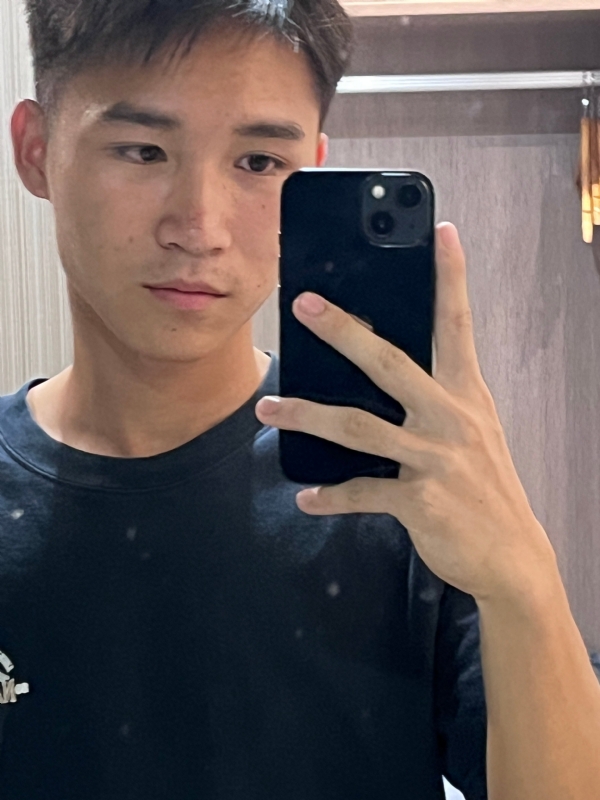 画家的第一张照片--广西中老年相亲网